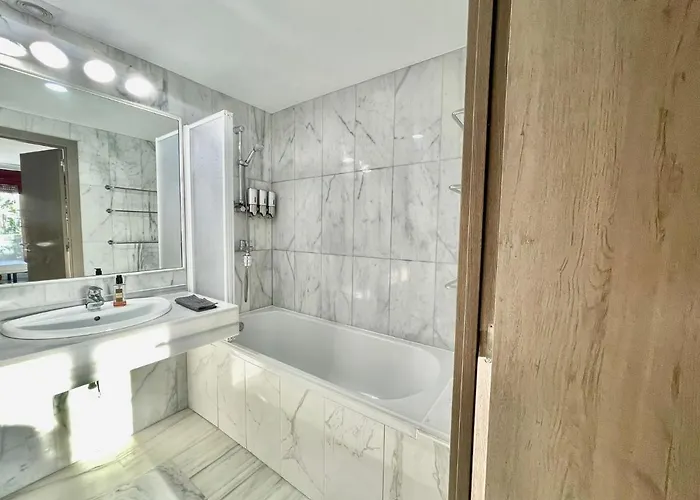 Parque Botanico & Country Club * 에스테포나